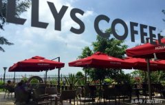 厦门Hollys Coffee真是全球最大咖啡厅吗？曾厝埯海边店探店体验