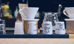 杭州这家只有一个店员的复古咖啡馆，为什么想喝上一杯全靠运气？