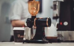 南京纯白风格咖啡馆 ZING COFFEE 值得去吗？湖北路简约风独立精品咖啡馆实探