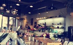 昆明花店里的咖啡馆值得去吗？EVER FOREVER晴天花舍探店与点单指南