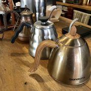 手冲咖啡器具怎么选？V60 和钻石滤杯冲出来风味有什么区别？