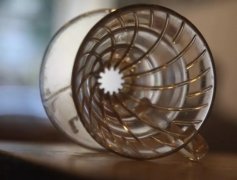 咖啡滤杯什么材质好?陶瓷滤杯、玻璃滤杯和树脂滤杯的区别?